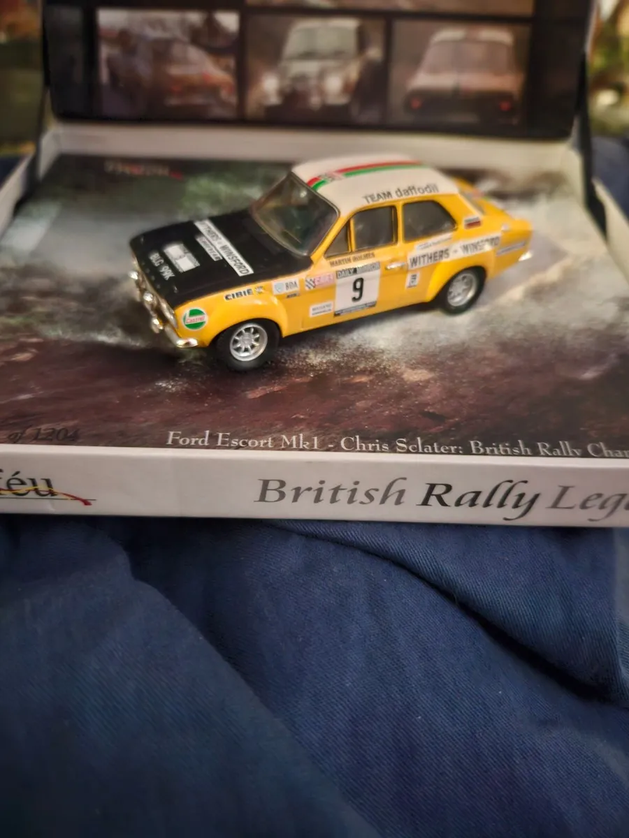 Corgi Trofeu Ford Escort Rally - Image 2