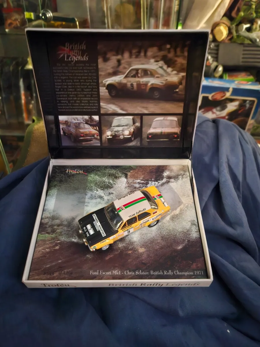 Corgi Trofeu Ford Escort Rally - Image 1