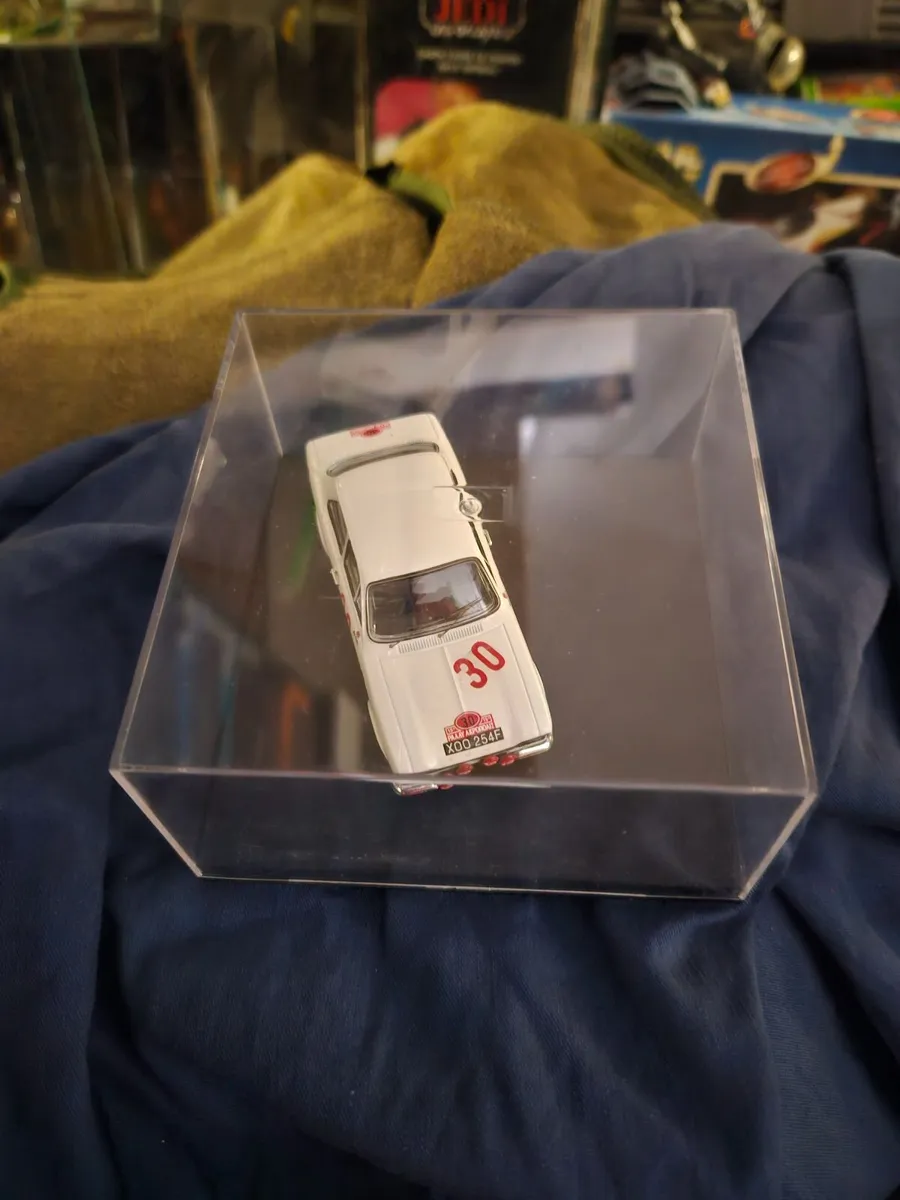 Corgi Trofeu Ford Escort MKI - Image 2
