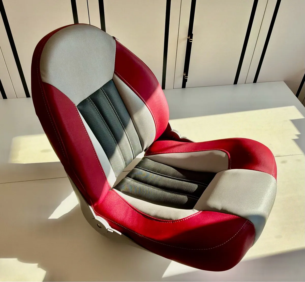 Boat swivel seat - Image 1