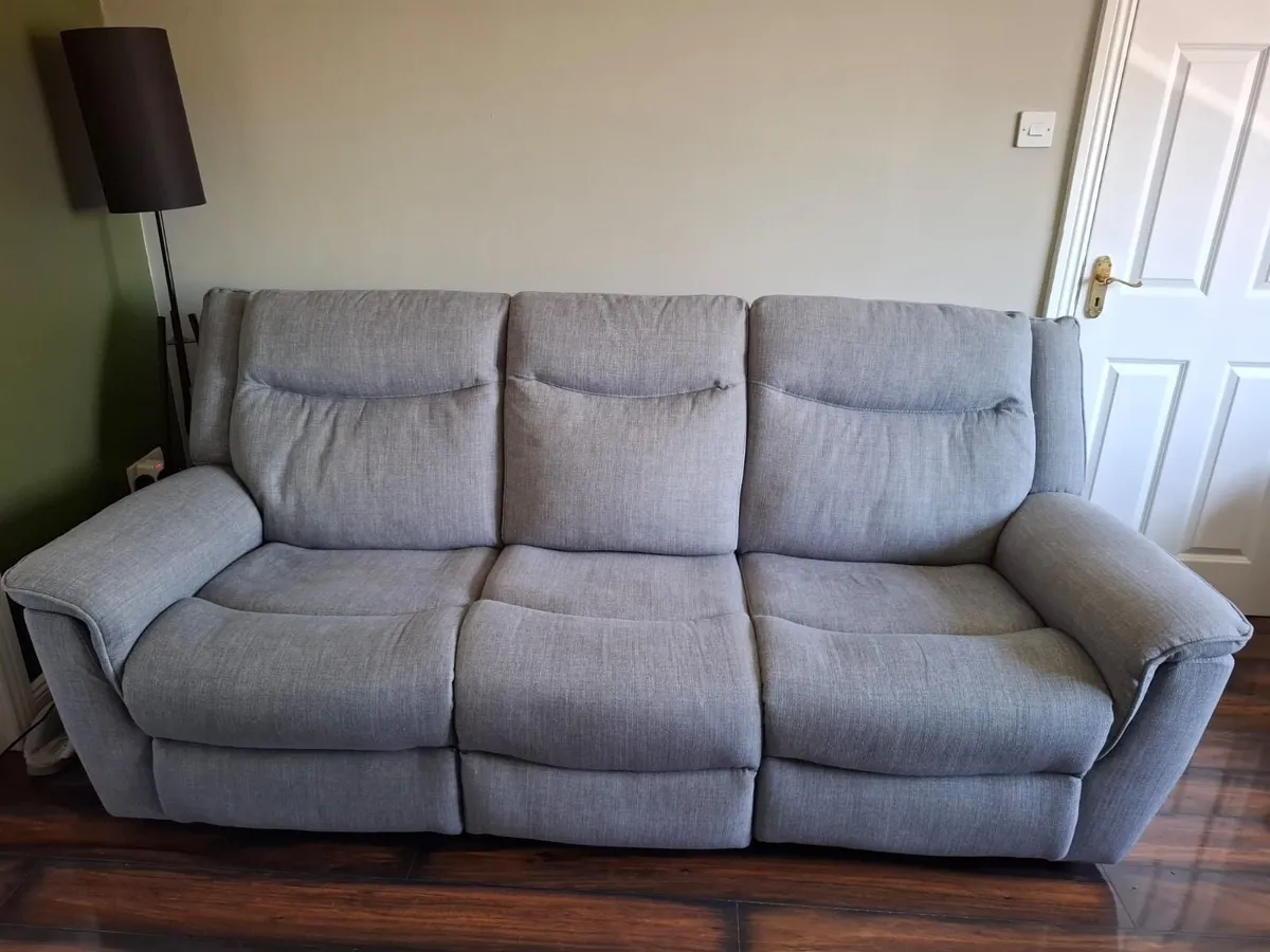 3 piece Sofas suite - Image 2