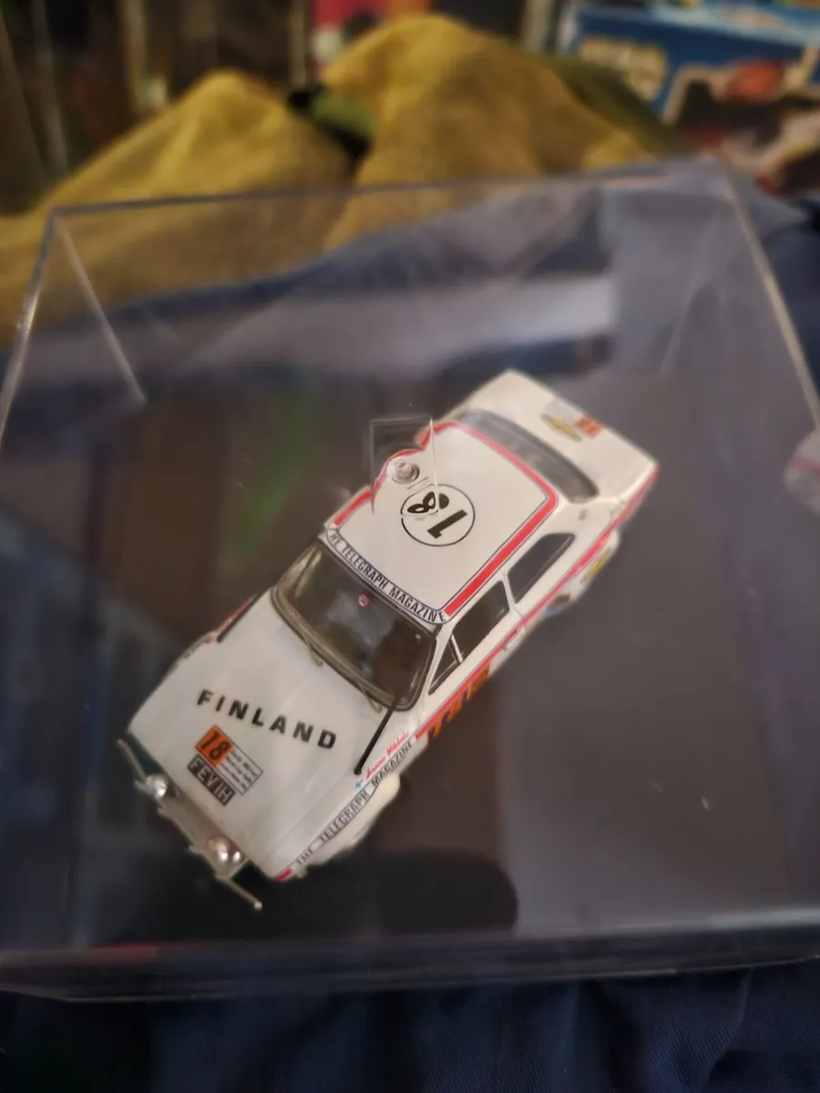 Corgi Trofeu Ford Escort Rally - Image 2