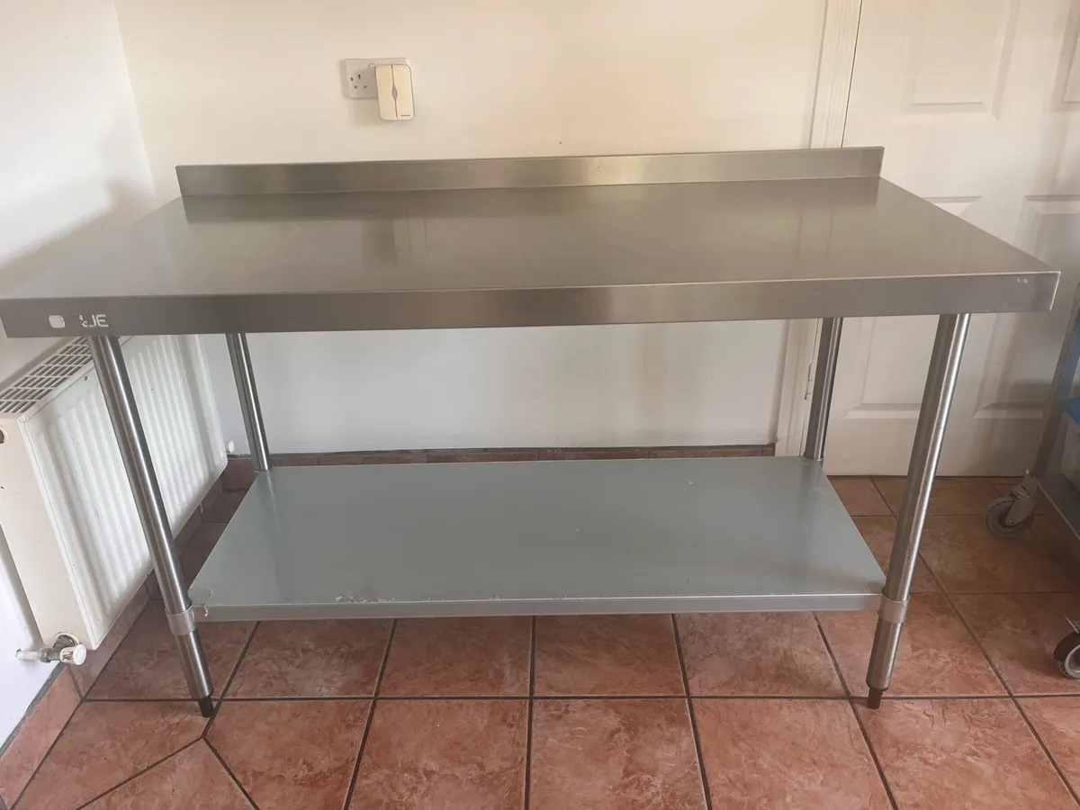 Stainless steel table - Image 1