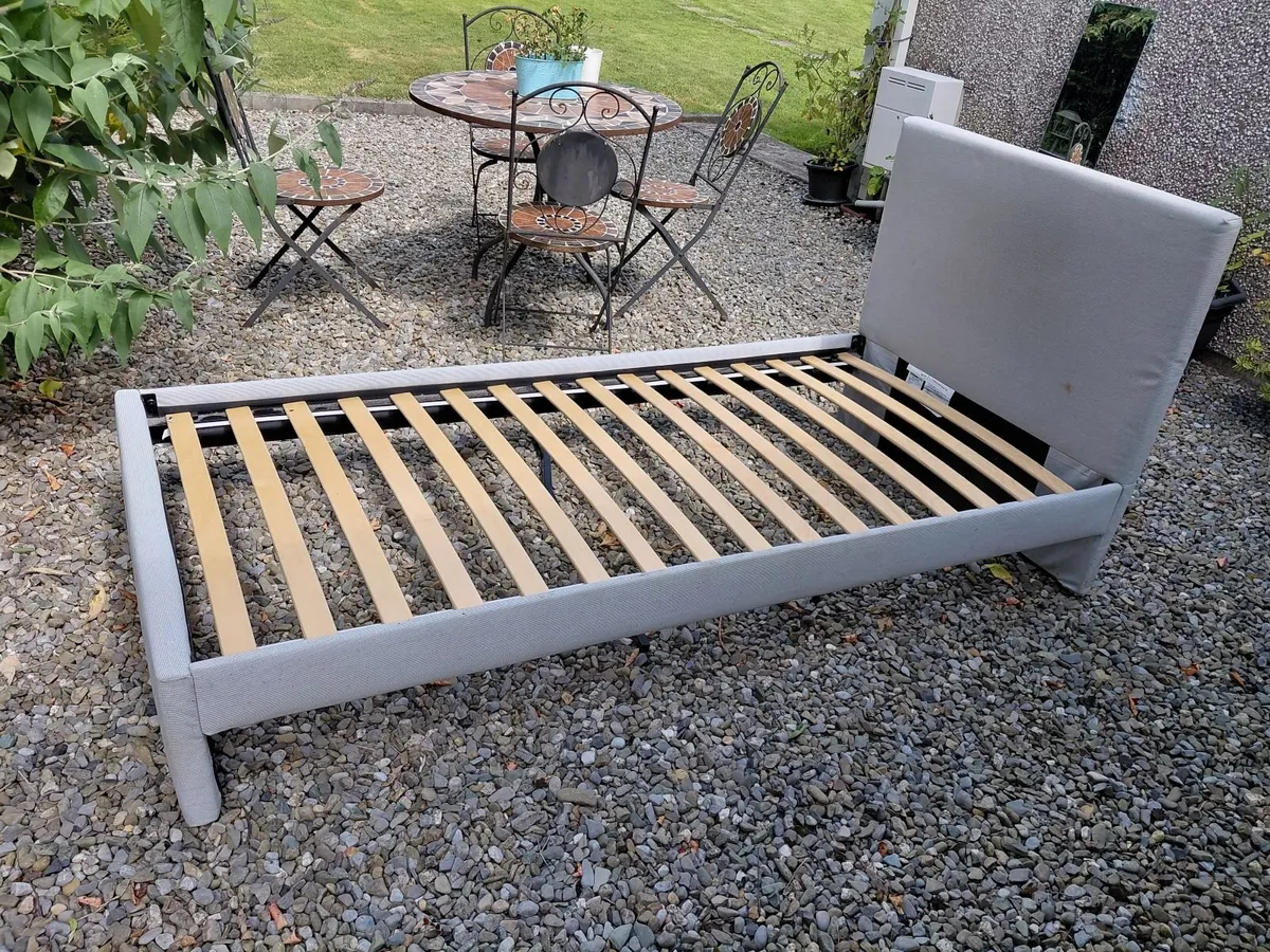 Single bed frame