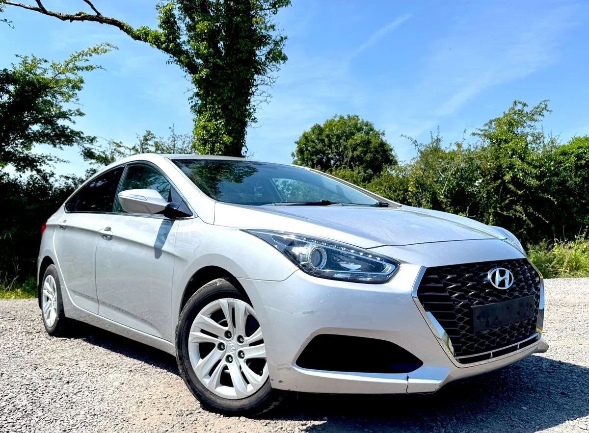 2019 Hyunday i40 1.6 Diesel for breaking - Image 1