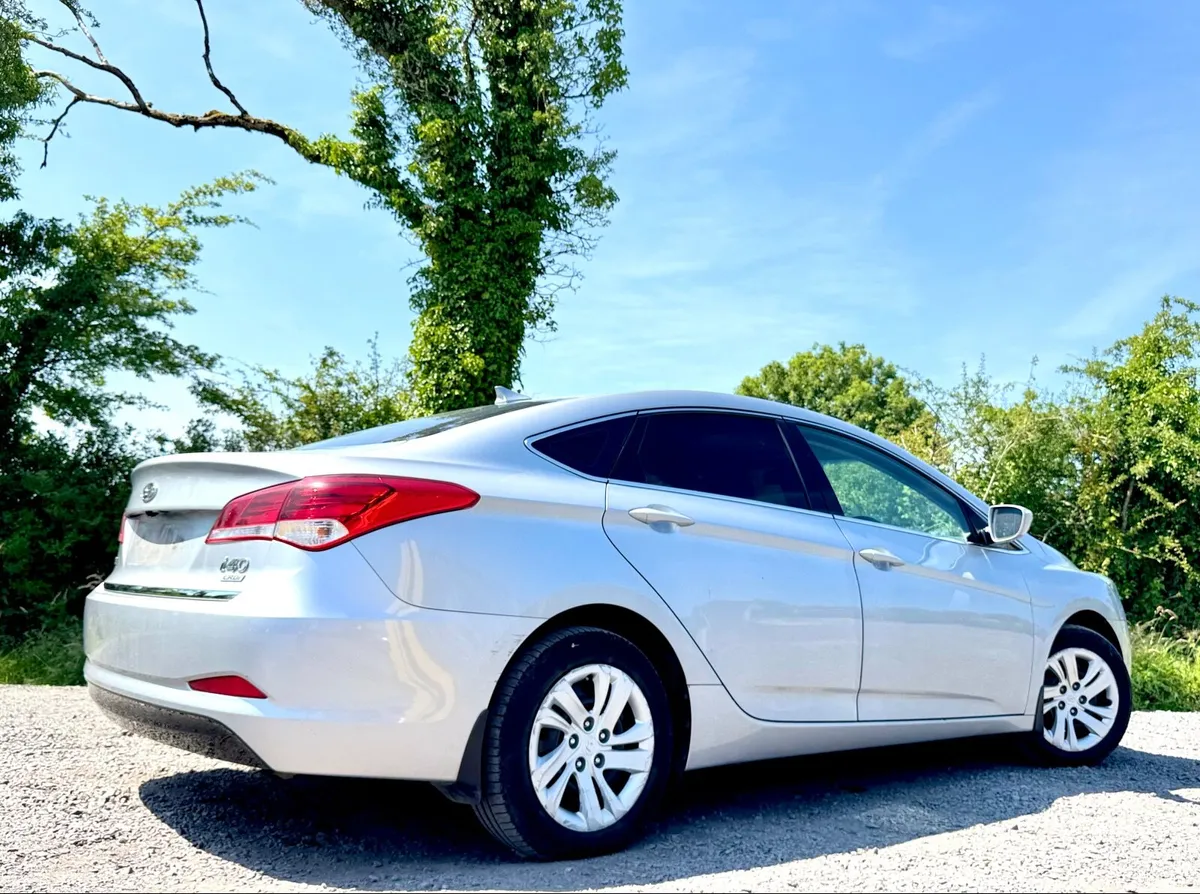 2019 Hyunday i40 1.6 Diesel for breaking - Image 4