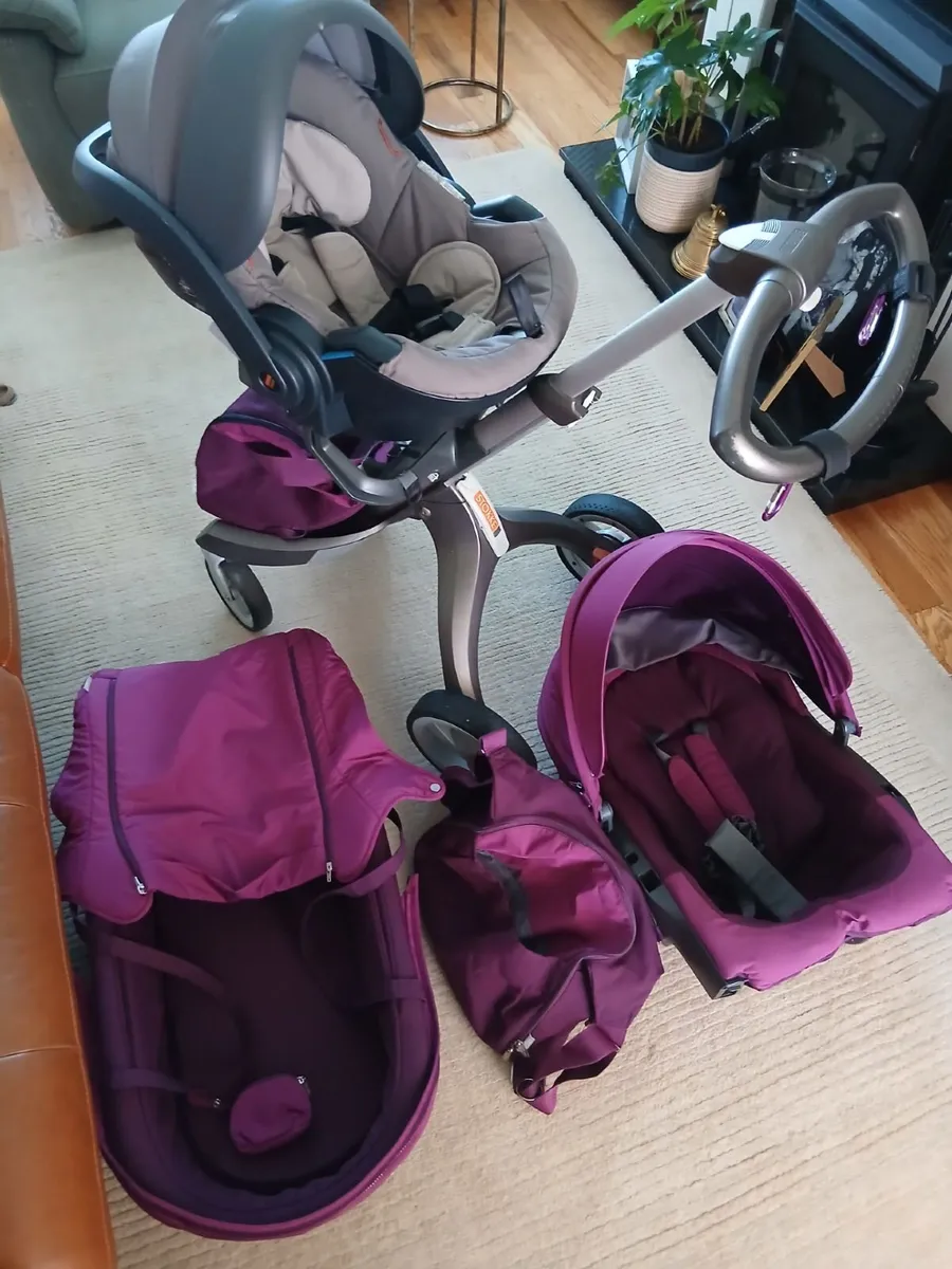 Stokke Xplory Buggy and Car Seat - Image 1