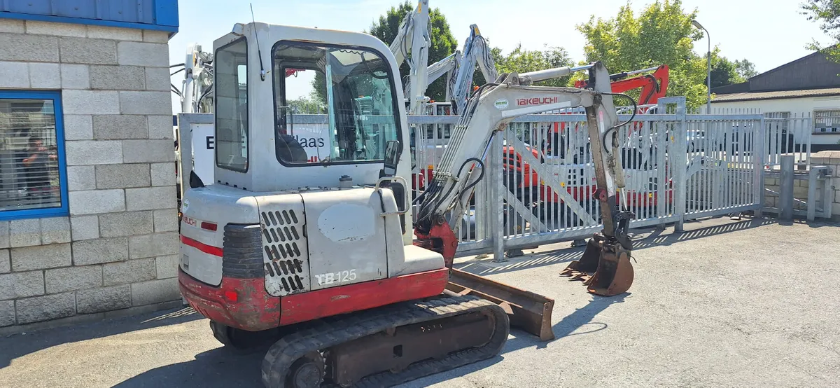 Takeuchi TB125 - Image 2