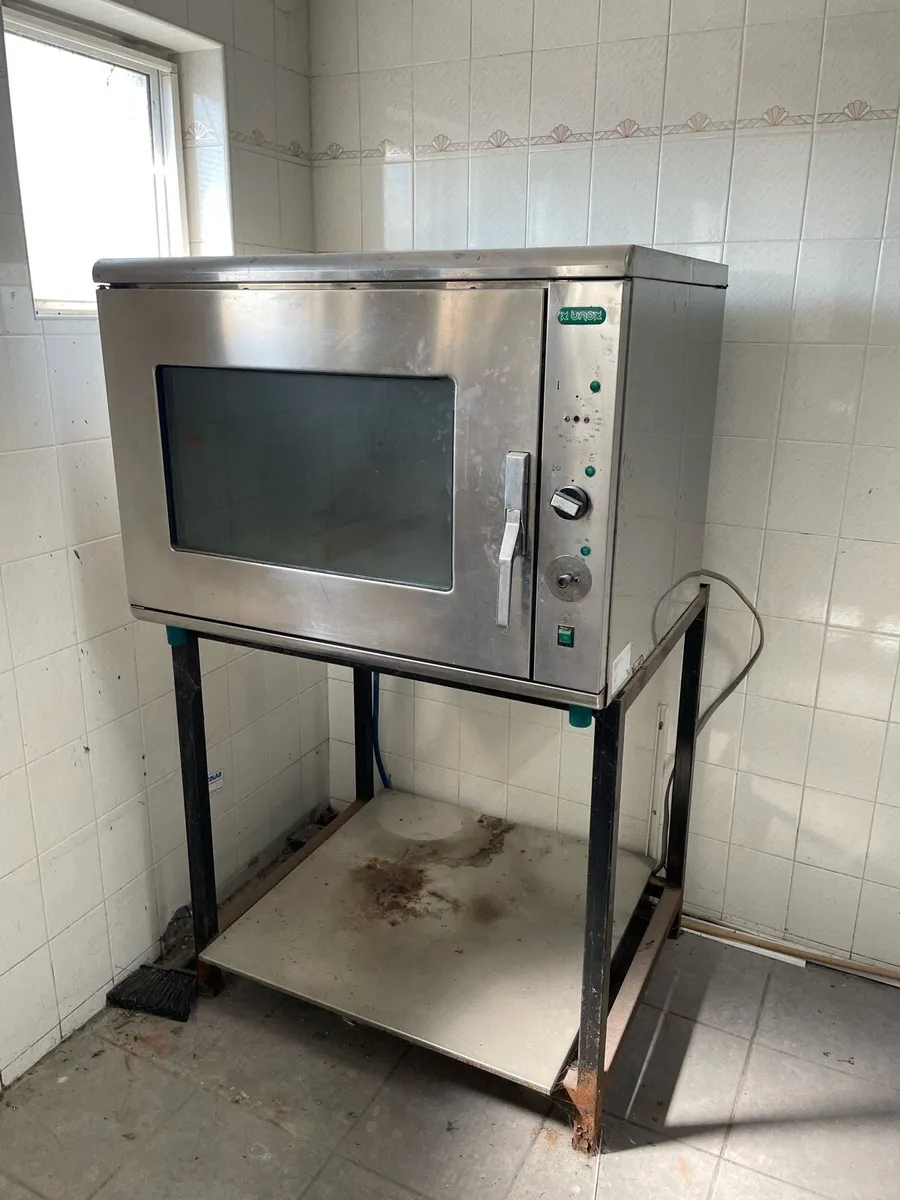 Kitchen Equipment & Bar - Image 3