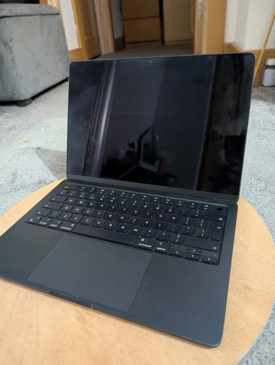 macbook air 2022 - Image 2