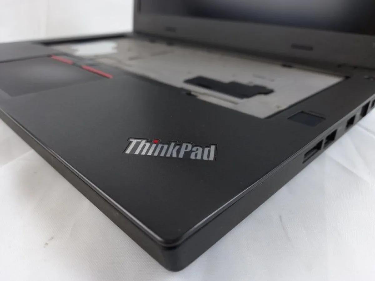 Online Laptop Clearance Auction - Image 3