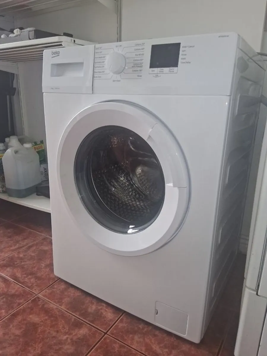 Beko 8kg Washing Machine Excellent Condition - Image 2