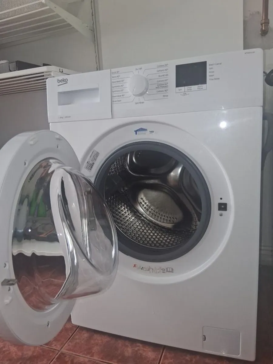 Beko 8kg Washing Machine Excellent Condition - Image 3