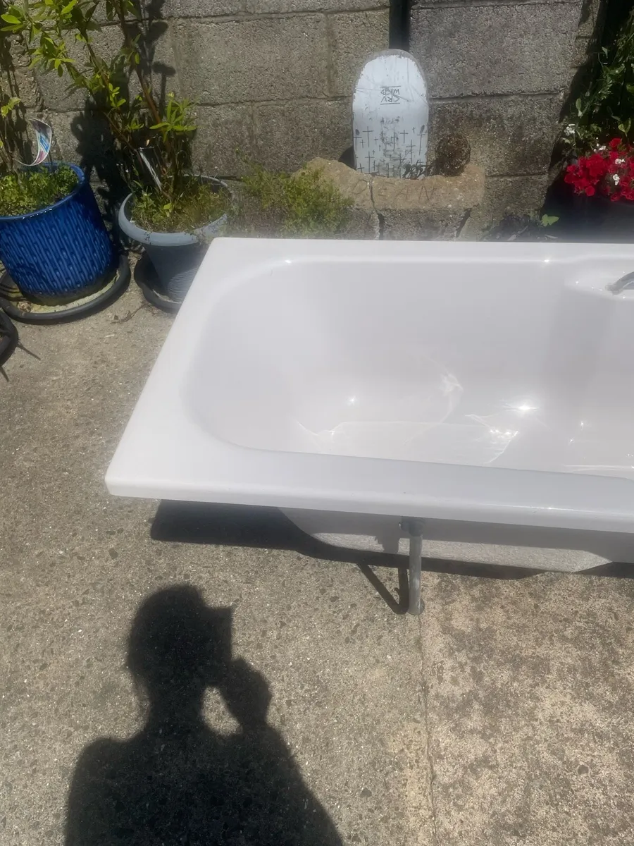 Bath - Image 4