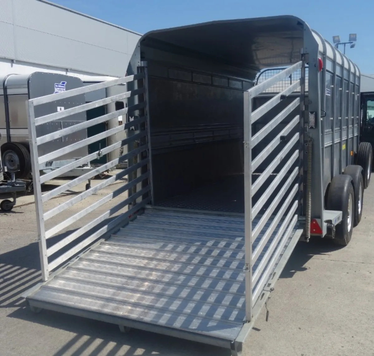 T10039 As New Demo TA510 12 x 5'10'' Ifor Williams - Image 4
