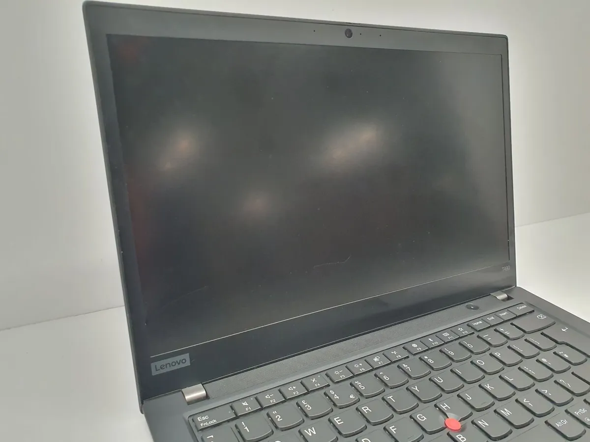 Online Laptop Clearance Auction - Image 3