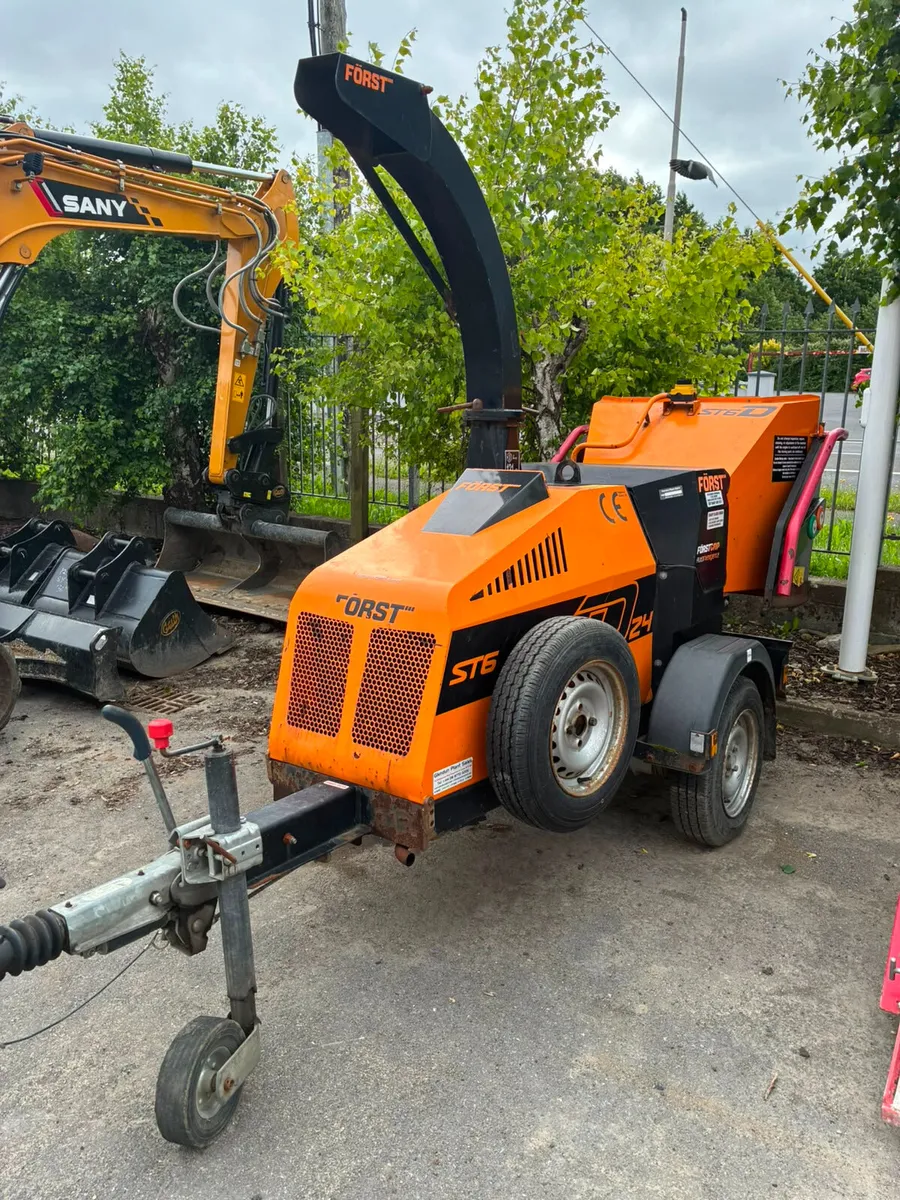 🌲 FOR HIRE – FORST ST6D WOOD CHIPPER 🌲 - Image 3
