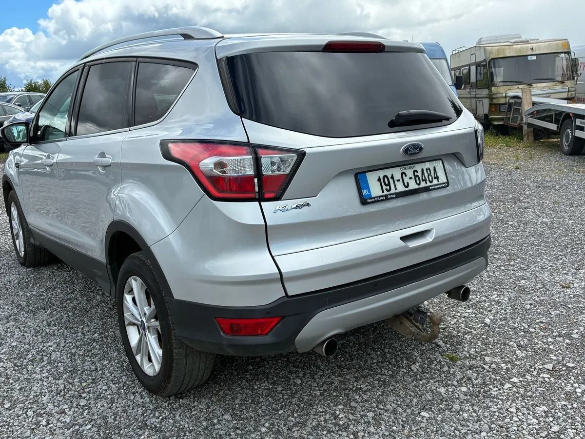 Ford Kuga Commercial. - Image 4