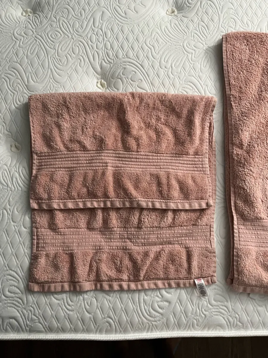 Bath towels Dunnes - Image 3