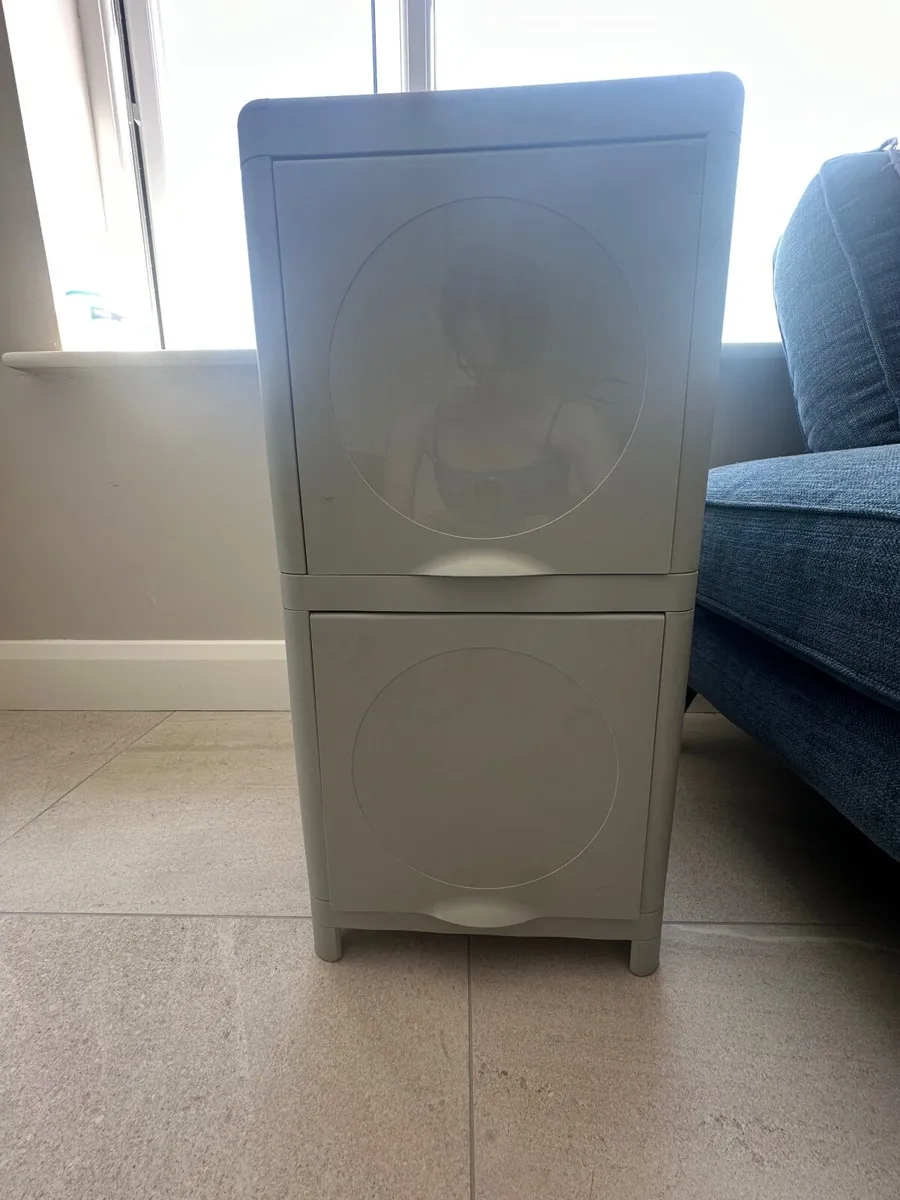 Storage cabinet - Image 2
