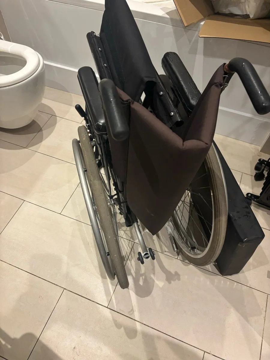 Wheelchair  used. Free - Image 4