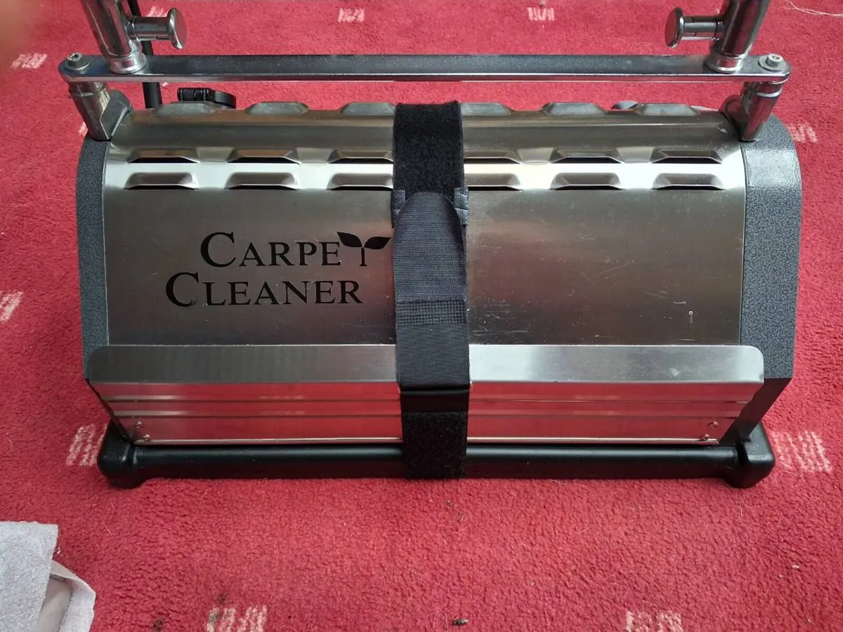 Carpet cleaning machine - Image 2