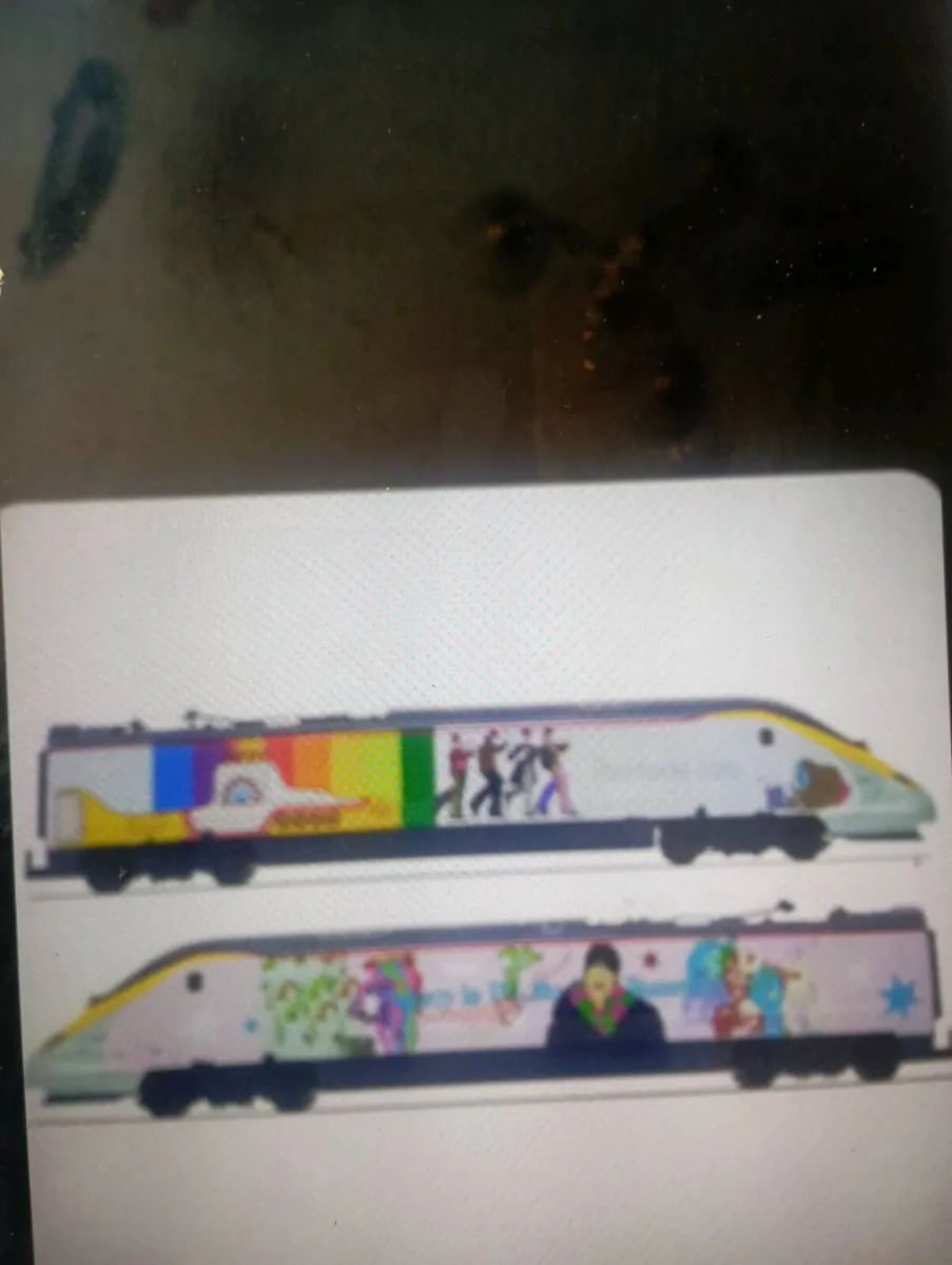 HORNBY  {TGV} EUROSTAR LIVERA BEATLIES YELLOW LOCO - Image 4