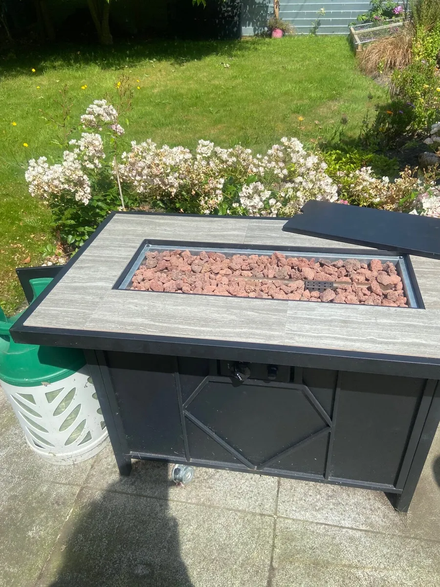 Outdoor Fire Pit complete with full gas cylinder. - Image 1