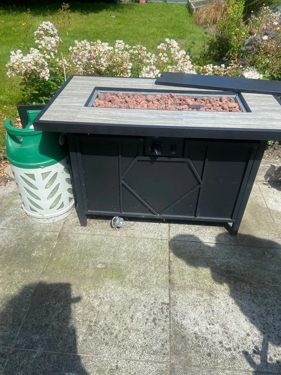 Outdoor Fire Pit complete with full gas cylinder. - Image 4