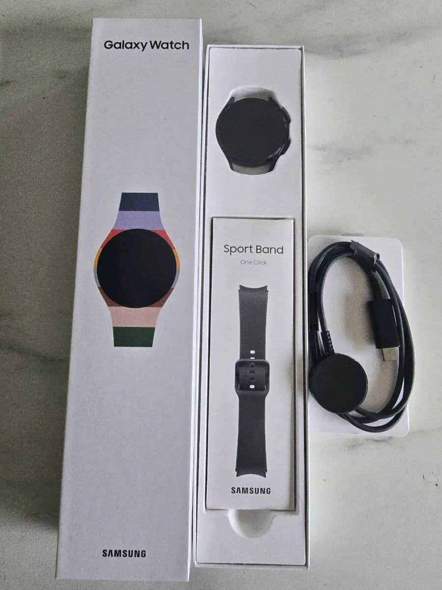 Samsung Galaxy Watch6 - Image 1