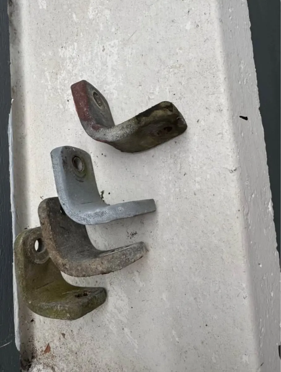 Galvanised Side Gate with brackets - Image 3
