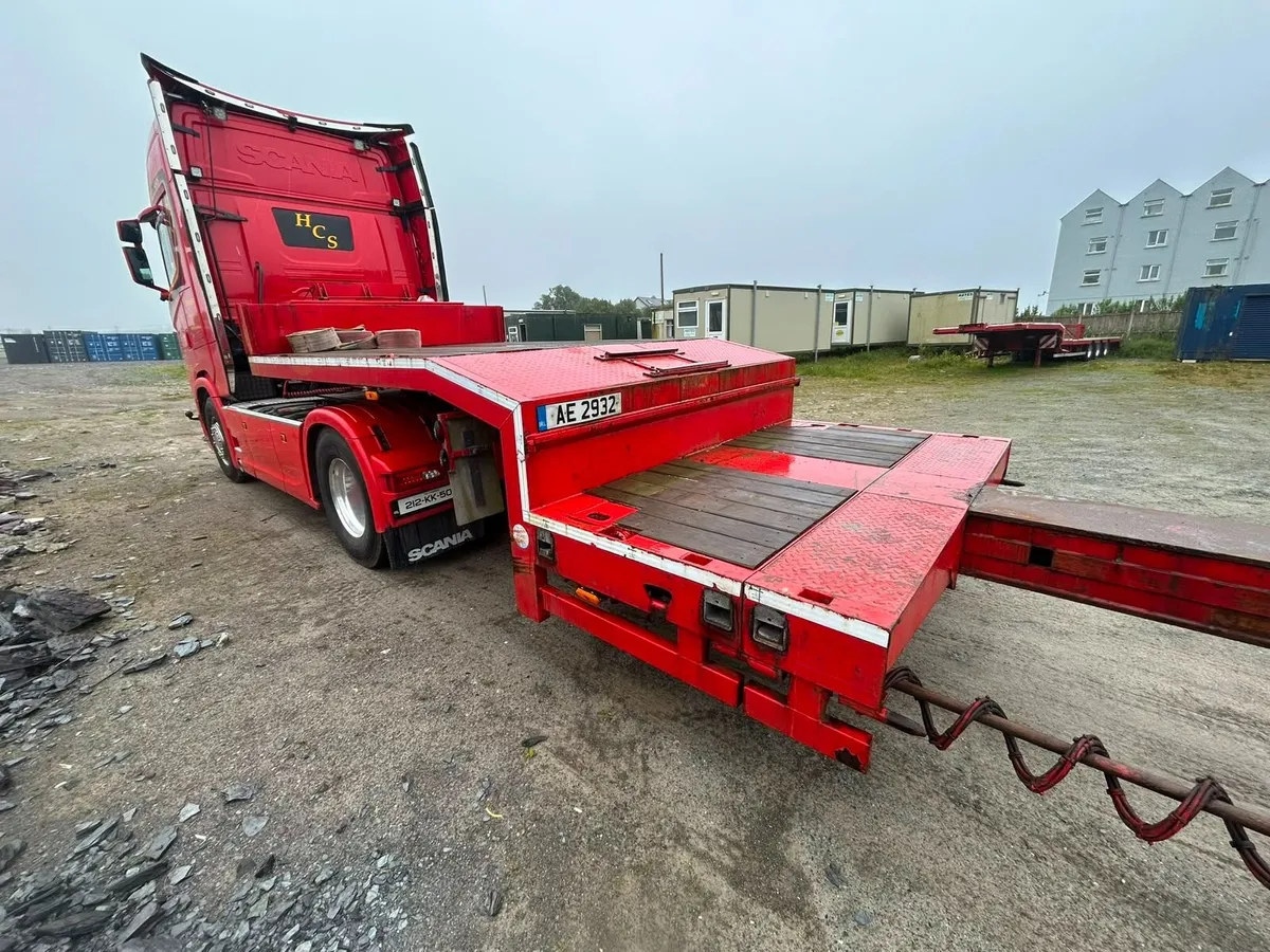 2012 Montracon Extendble Stepframe - Image 1