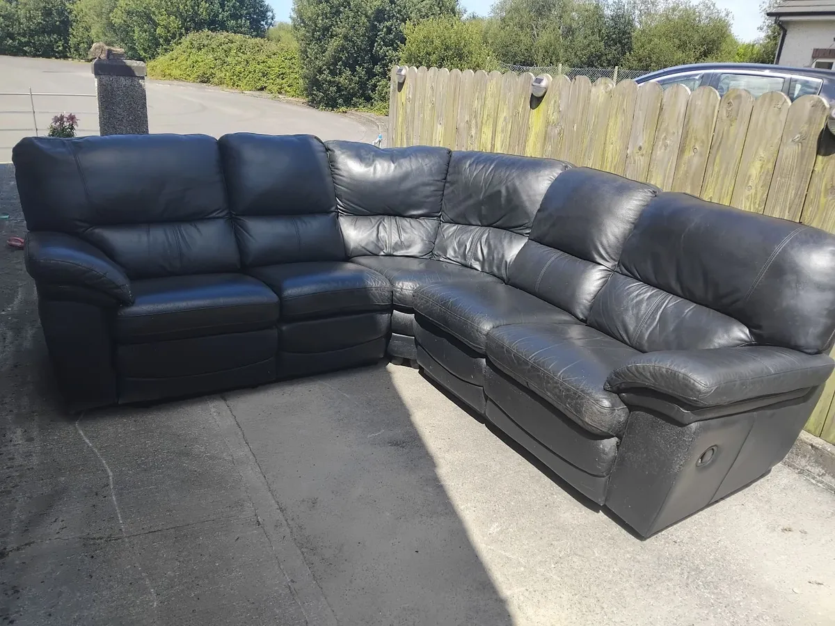 5 seater sofa - Image 1