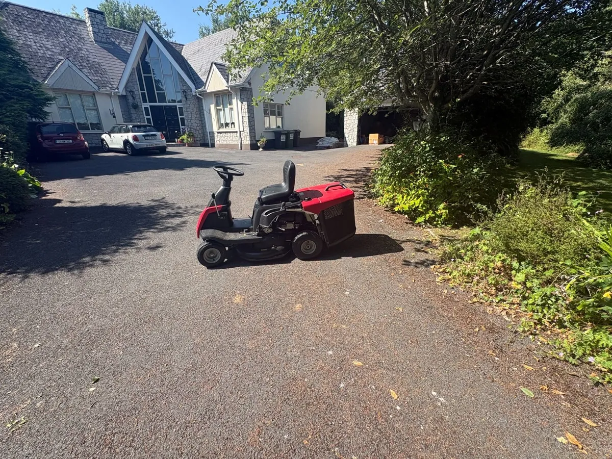 RIDE ON LAWNMOWER   827M   Mountfield - Image 2