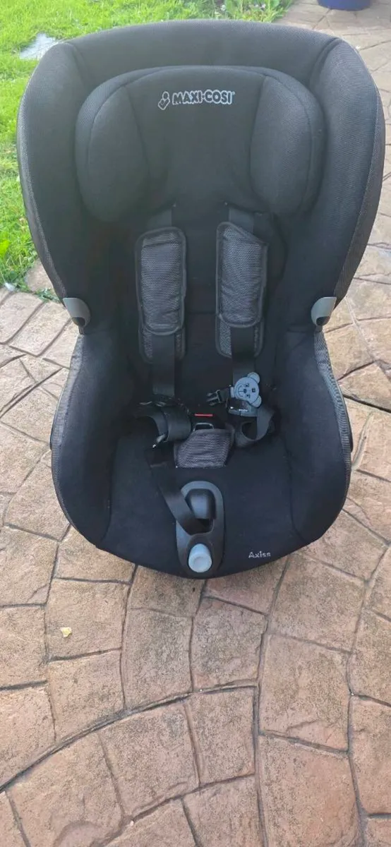 Car seat - Image 1