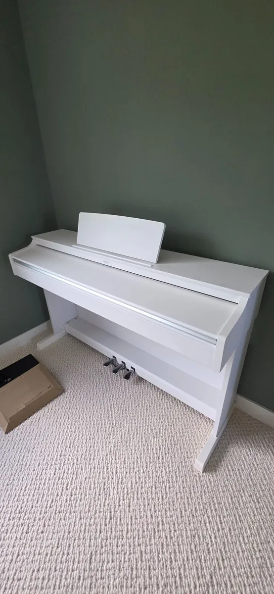 Piano Yamaha ARIUS YDP 163 WHITE - Image 1