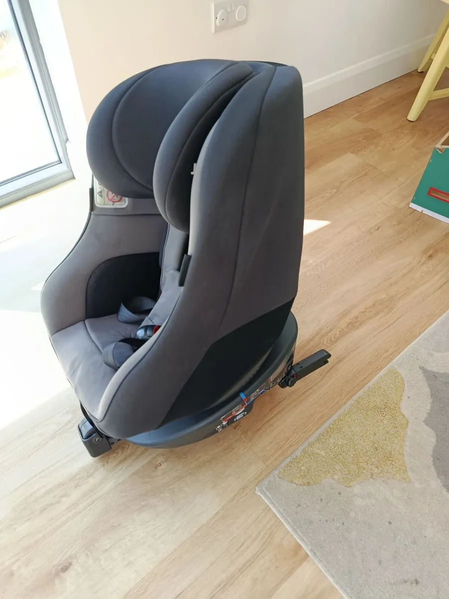 Joie spin 360 car seat - Image 4