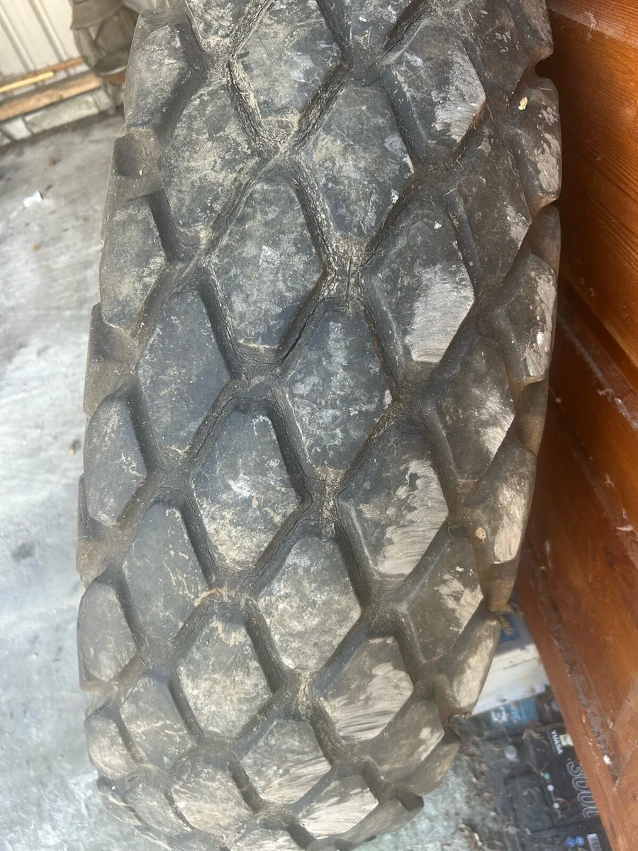 Grass tyres and rims - Image 4