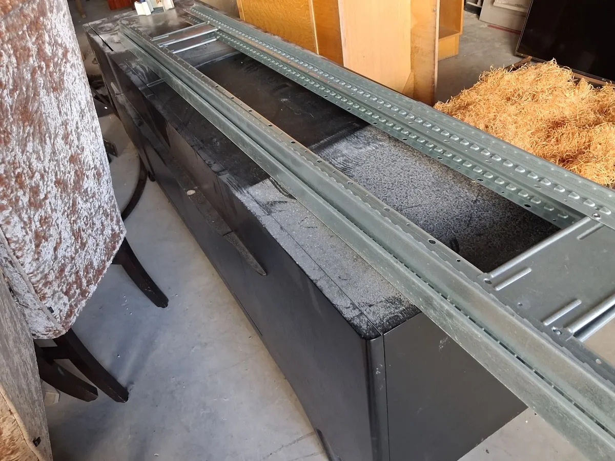 Online Offsite Furniture Auction - Image 3