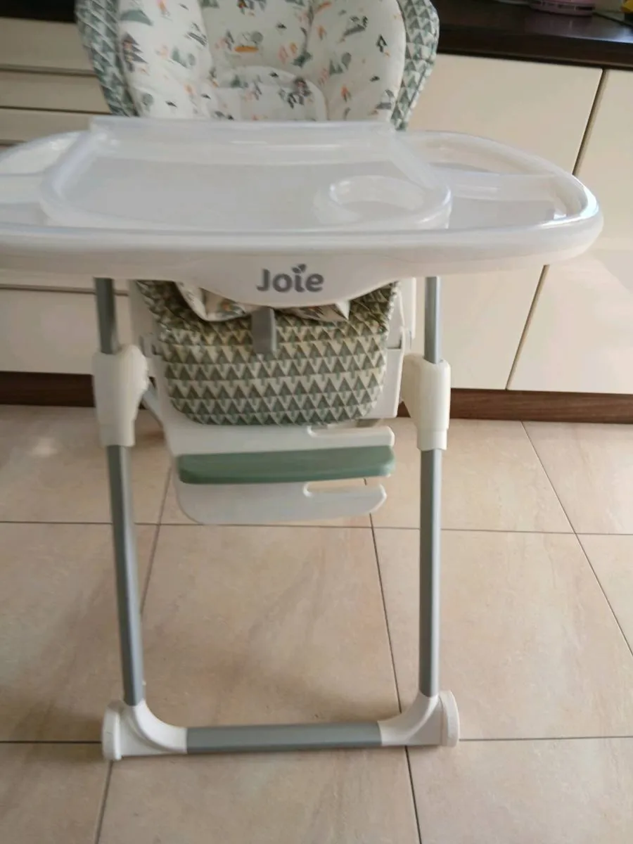 JOIE BABYS HIGH CHAIR LIKE NEW - Image 1
