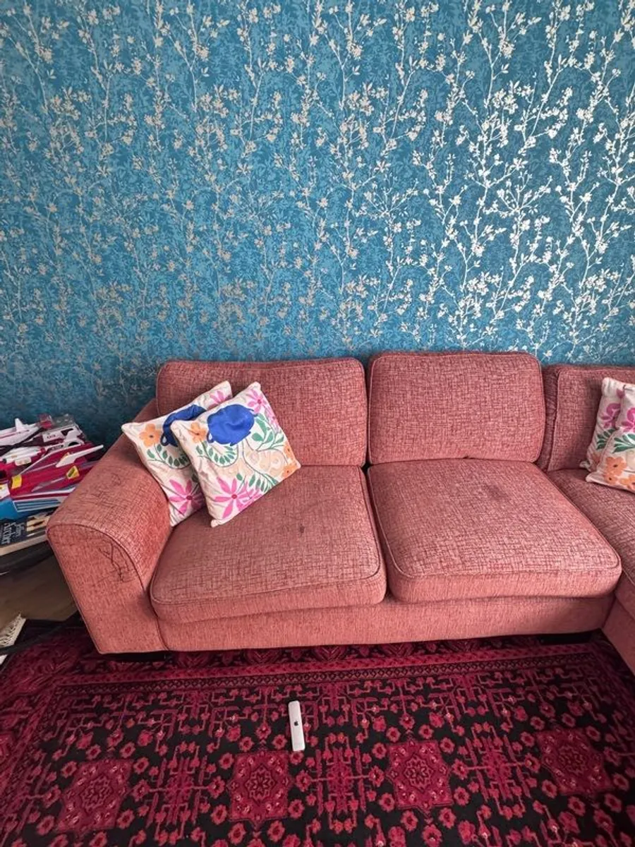 L Shaped corner Sofa - Image 4