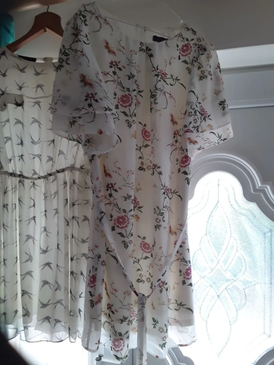 2  beautiful tops - Image 1