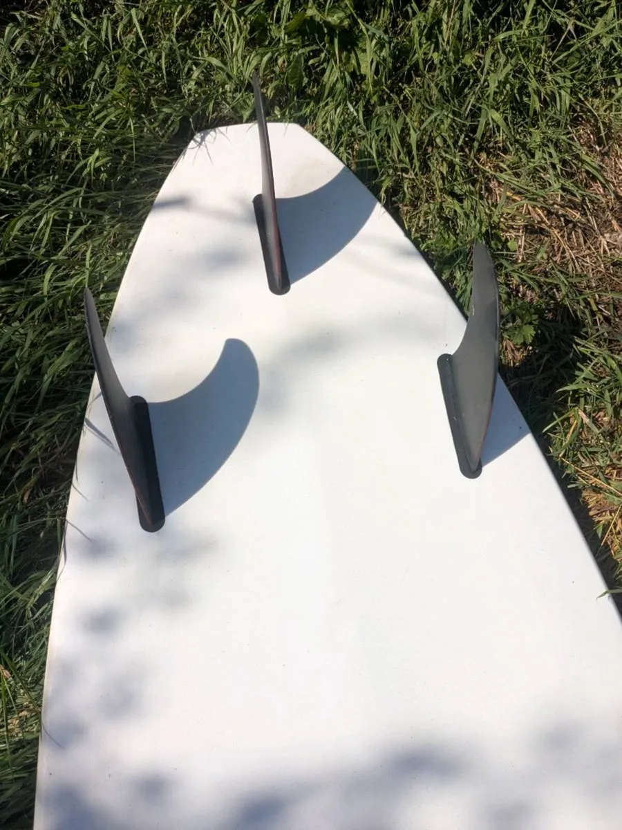 Bic surfboard 7ft 2" - Image 4