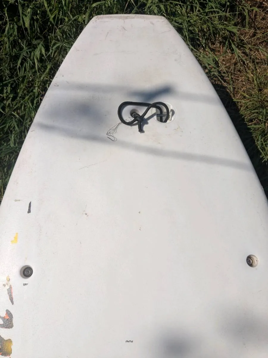 Bic surfboard 7ft 2" - Image 3