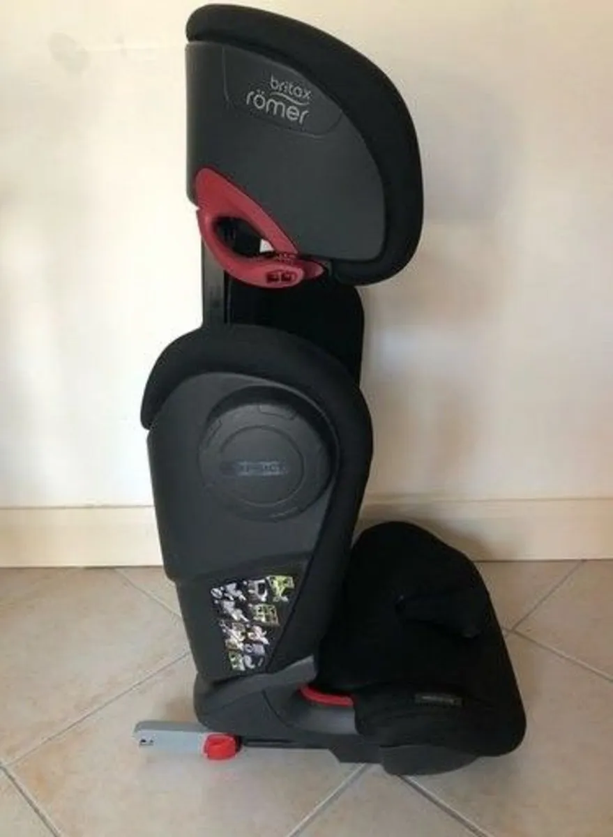 Britax Romer Kidsfix III Car Seat - Image 3