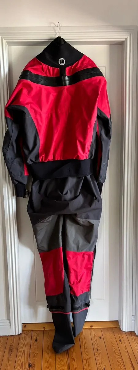 Dry suit XXL - Image 2