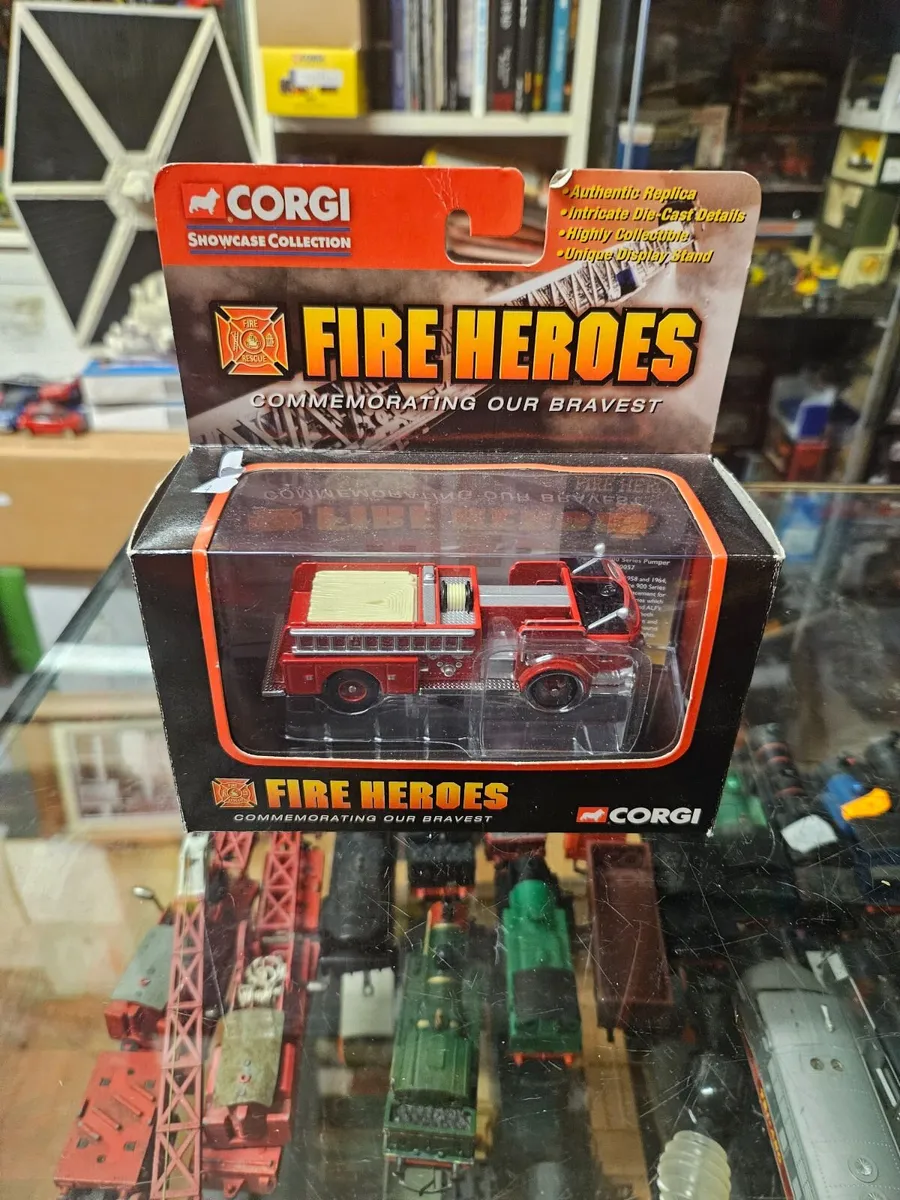 Corgi Fire Engine - Image 1