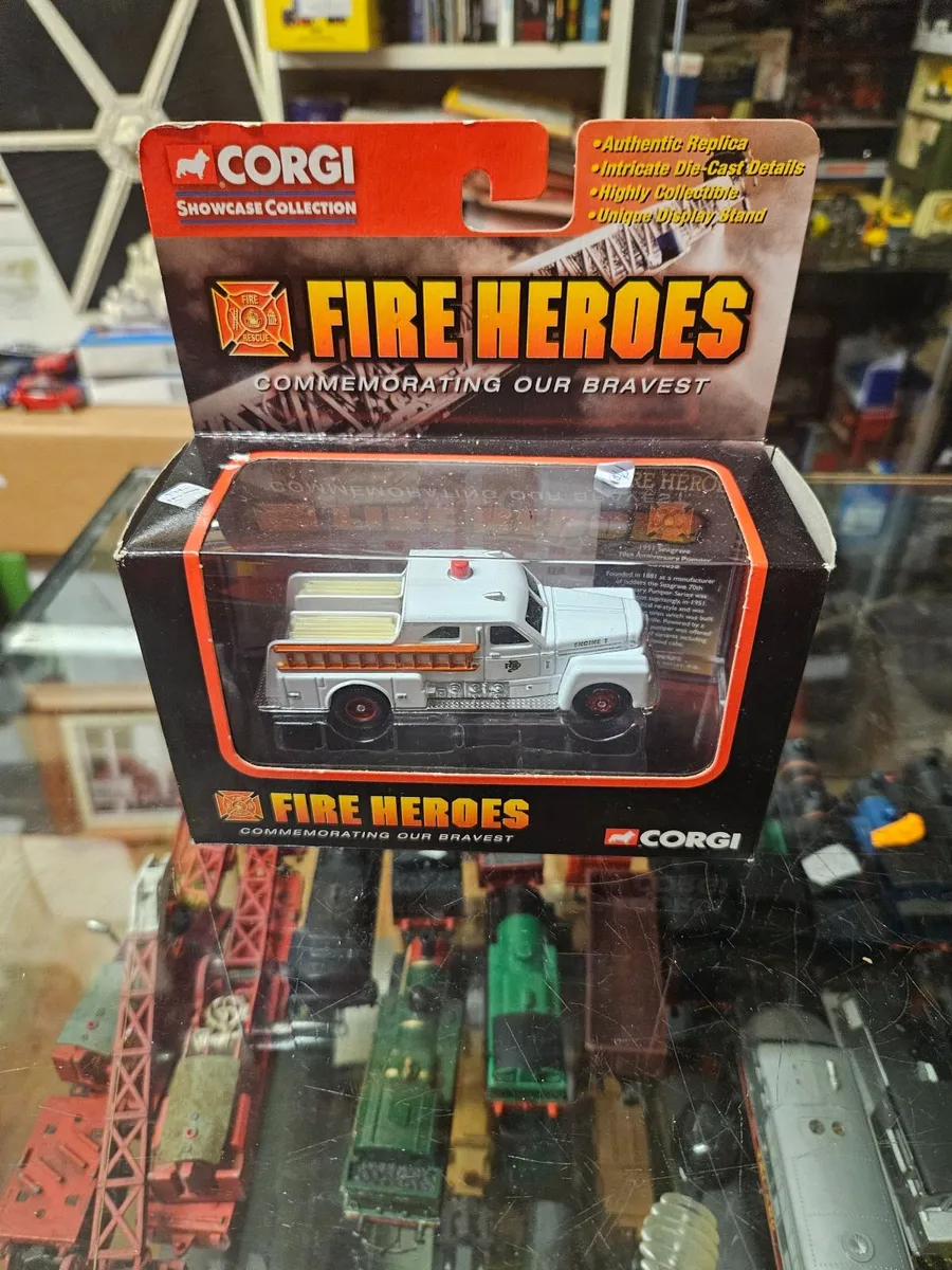 Corgi Fire Engine - Image 1