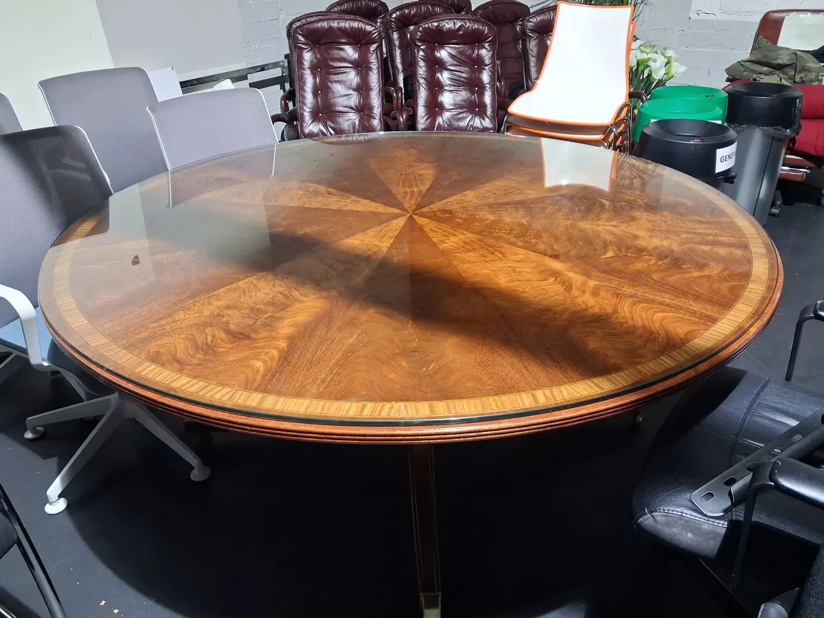 Online Offsite Furniture Auction - Image 1