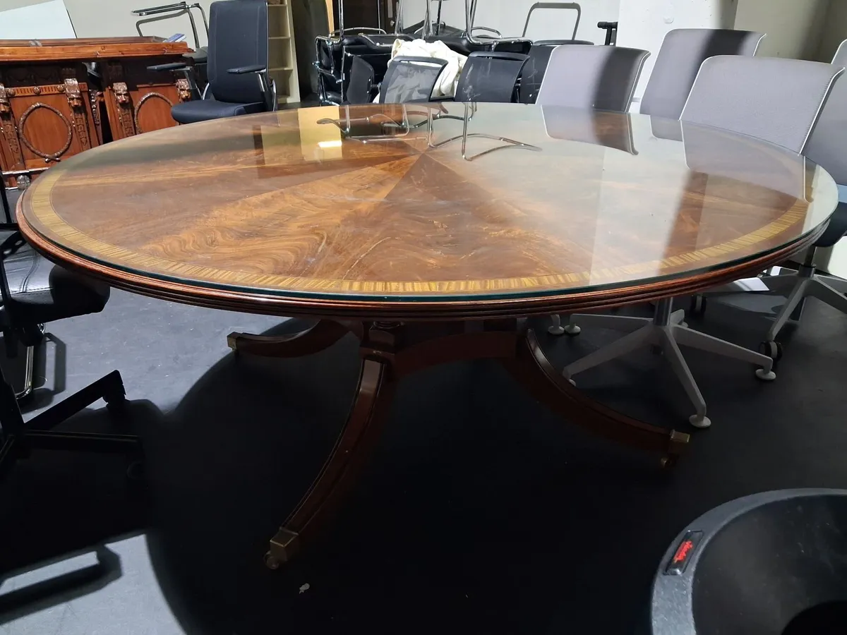 Online Offsite Furniture Auction - Image 3
